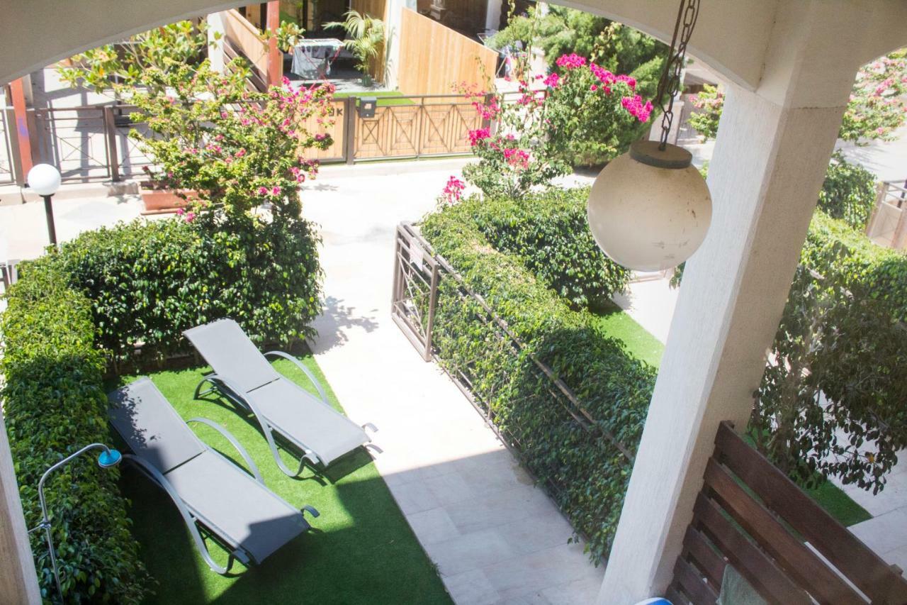 Galatex Beach Apartment Limassol Exterior foto
