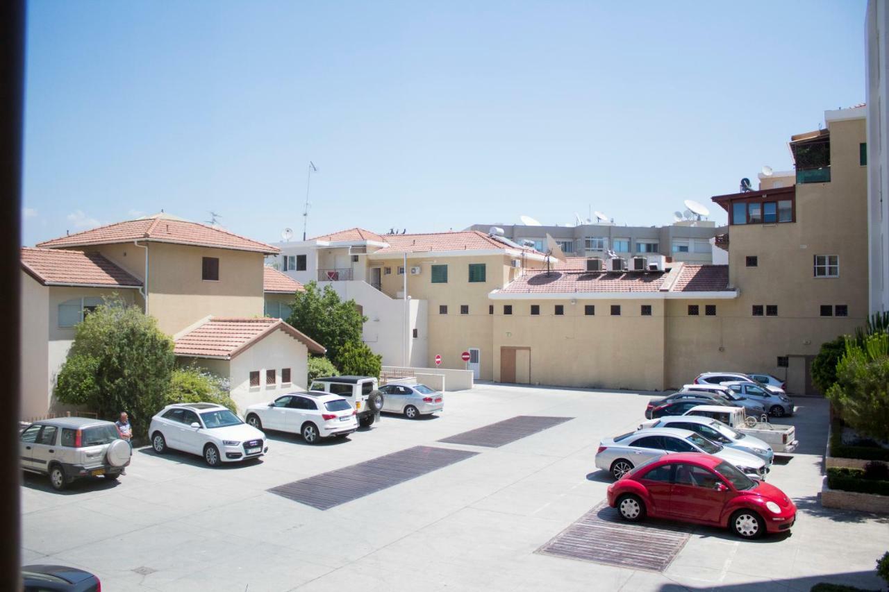 Galatex Beach Apartment Limassol Exterior foto