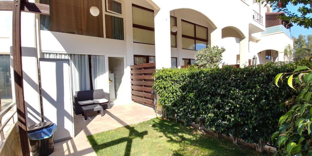 Galatex Beach Apartment Limassol Exterior foto