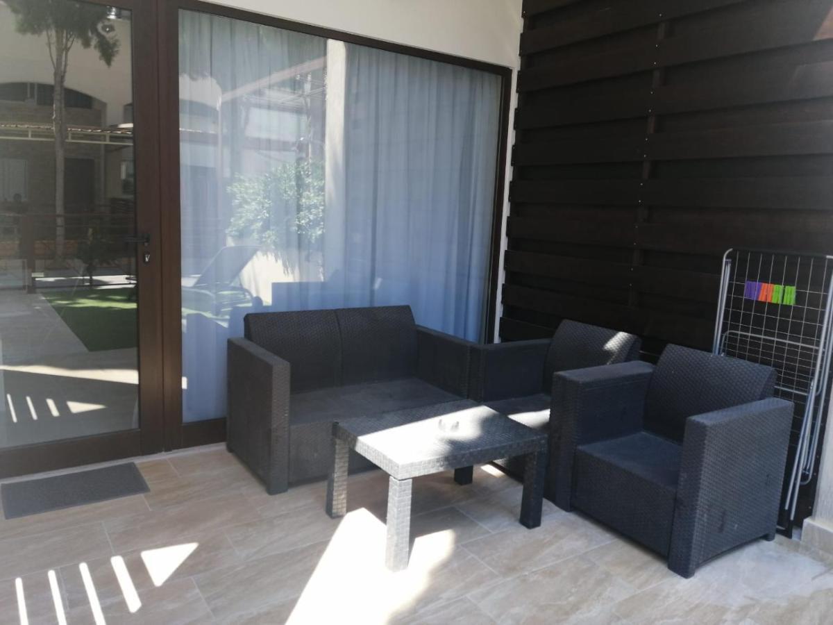 Galatex Beach Apartment Limassol Exterior foto